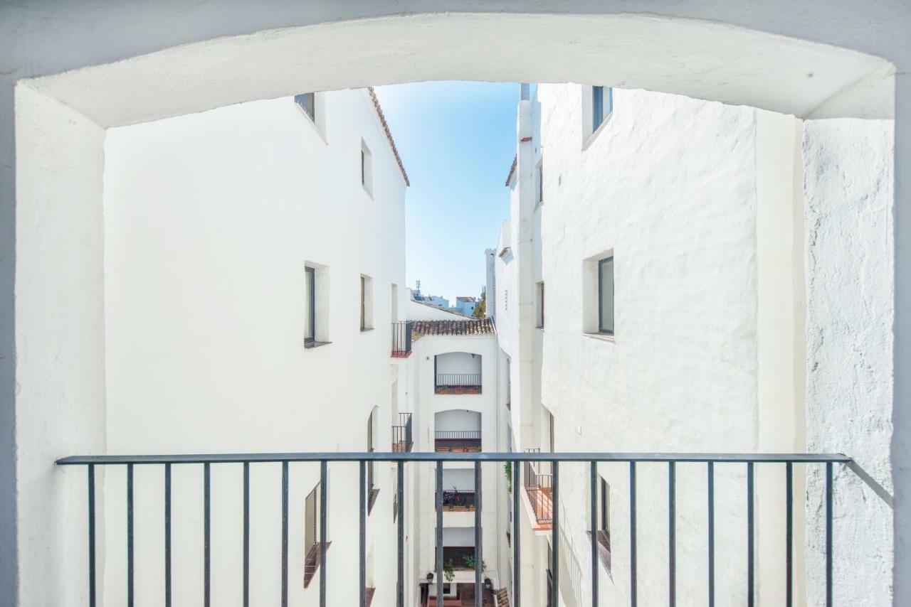 Jardines Del Puerto Apartment Marbella Bagian luar foto