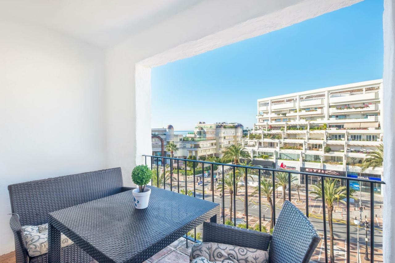 Jardines Del Puerto Apartment Marbella Bagian luar foto